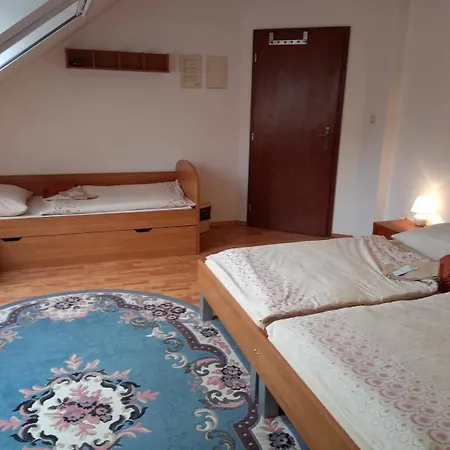 Strazan Гостевой дом 3*